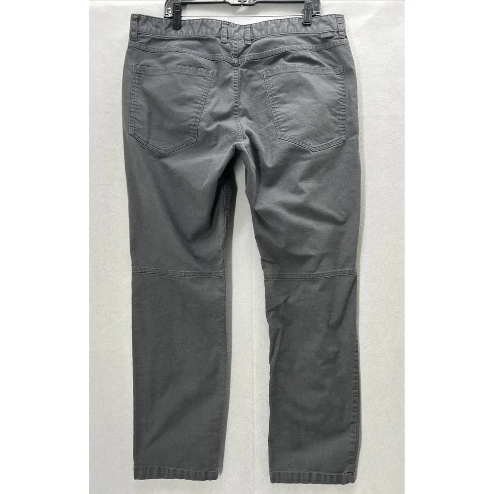 The North Face Motion Pants Men 38x30 Gray Stretch Standard Fit Articulated Knee